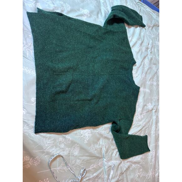 Lucky Brand dark green oversized size S cropped sweater - Picture 2 of 7